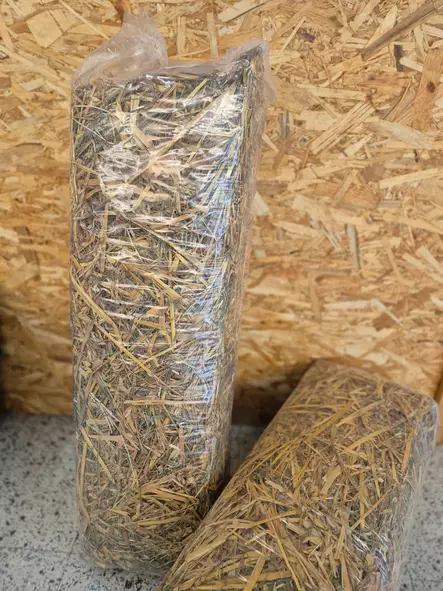 Kotimainen Kauran Olki - Kanin ja jyrsijän heinät - 6430063420059 - 1