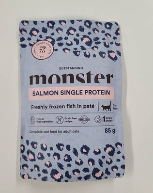 Monster Cat Adult Salmon 85g kissan märkäruoka - Märkäruokapussit - 7350040124826 - 1