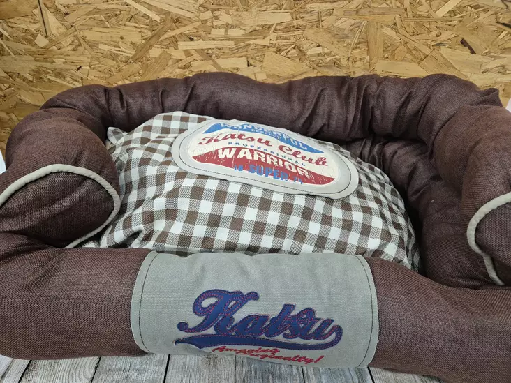 Katsu Koiranpeti Ruskea - Koiran reunalliset pedit - 6430035778416 - 1