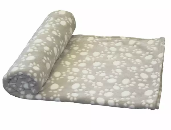 Nobby Fleece Plaid Emmi koiran peitto 100x150 cm - Koiran patjat ja peitot - 4033766608889 - 1