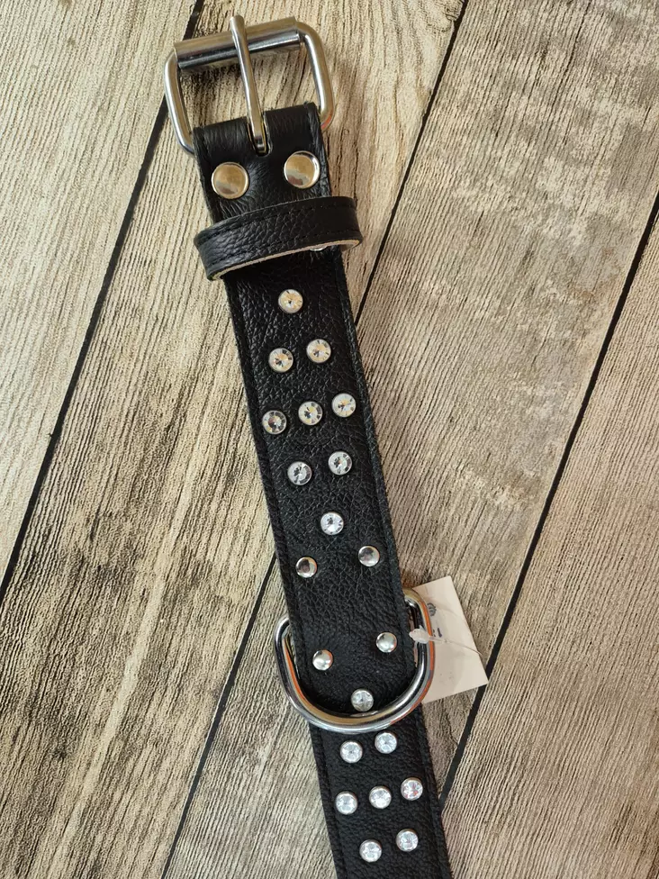 Nahkapanta Musta Timanteilla 45cm - Koiran nahkapannat - KESON - 1